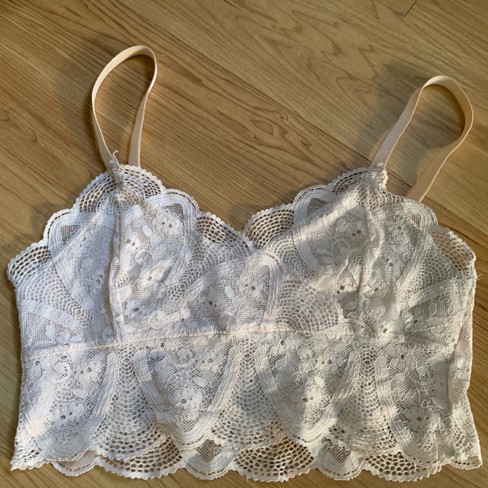 Triangle lace bralette. Cream color. One size